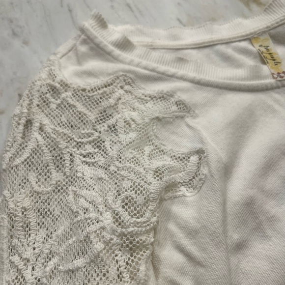 FREE PEOPLE | White Long Sleeve Shirt with Lace Detailing and Keyhole Back - Picture 7 of 7